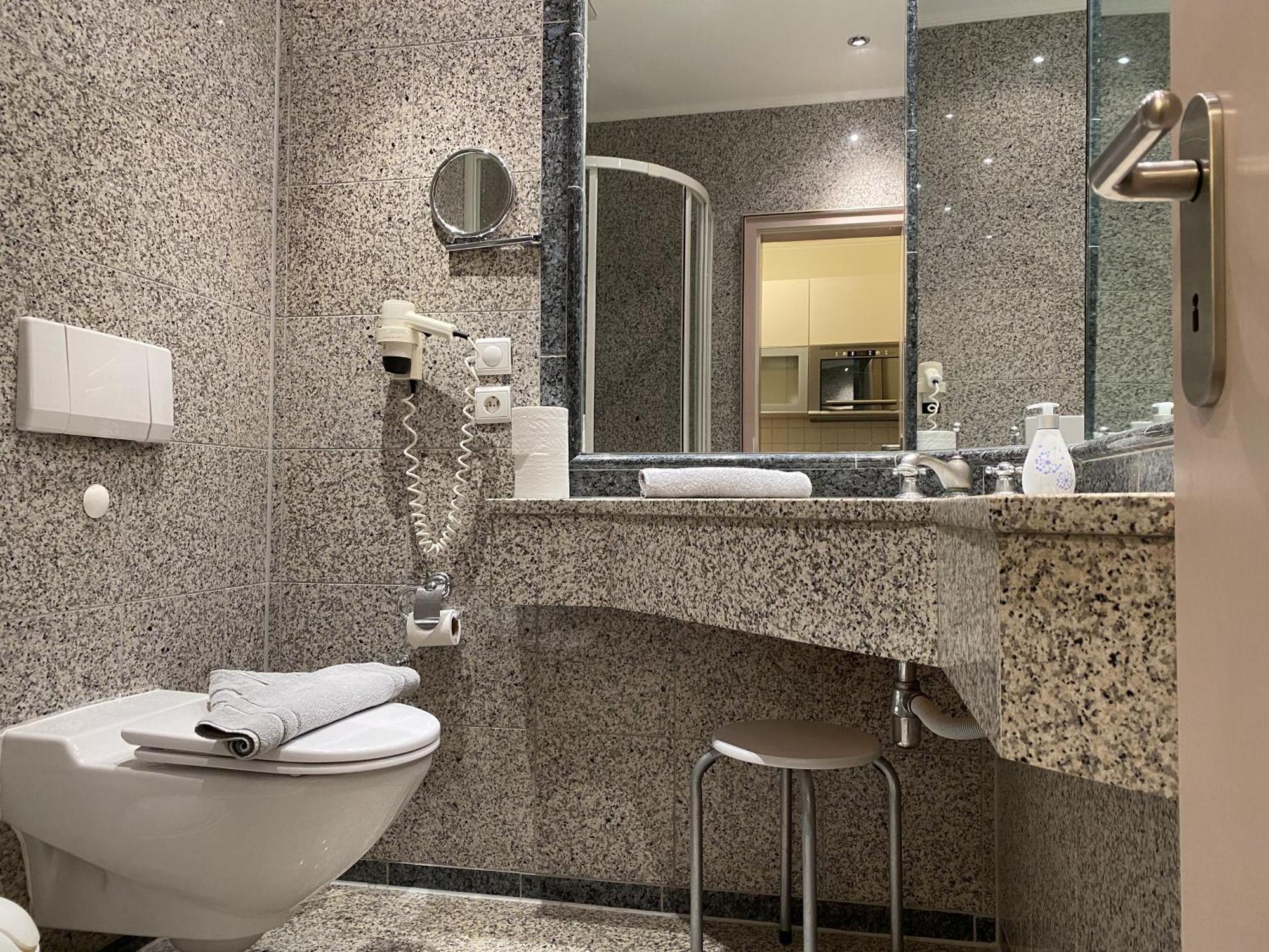 Ferienwohnung Ostseeblick In Der Villa Seeadler Остзебад Бинц Екстериор снимка
